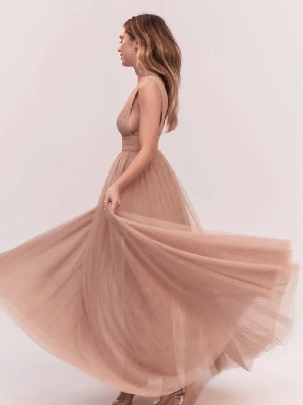 Fame And Partners - V-Neck Pleated Chiffon Gown
